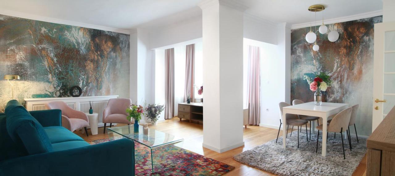 Premium Central Apartment Brasov Bagian luar foto